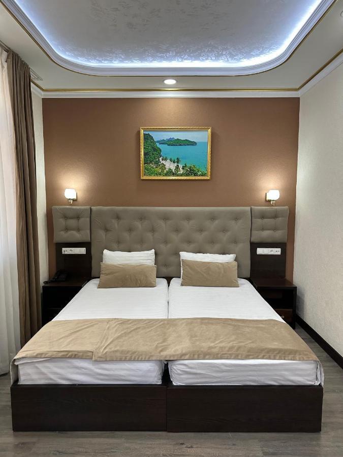 Grand Art Hotel Tashkent Ngoại thất bức ảnh