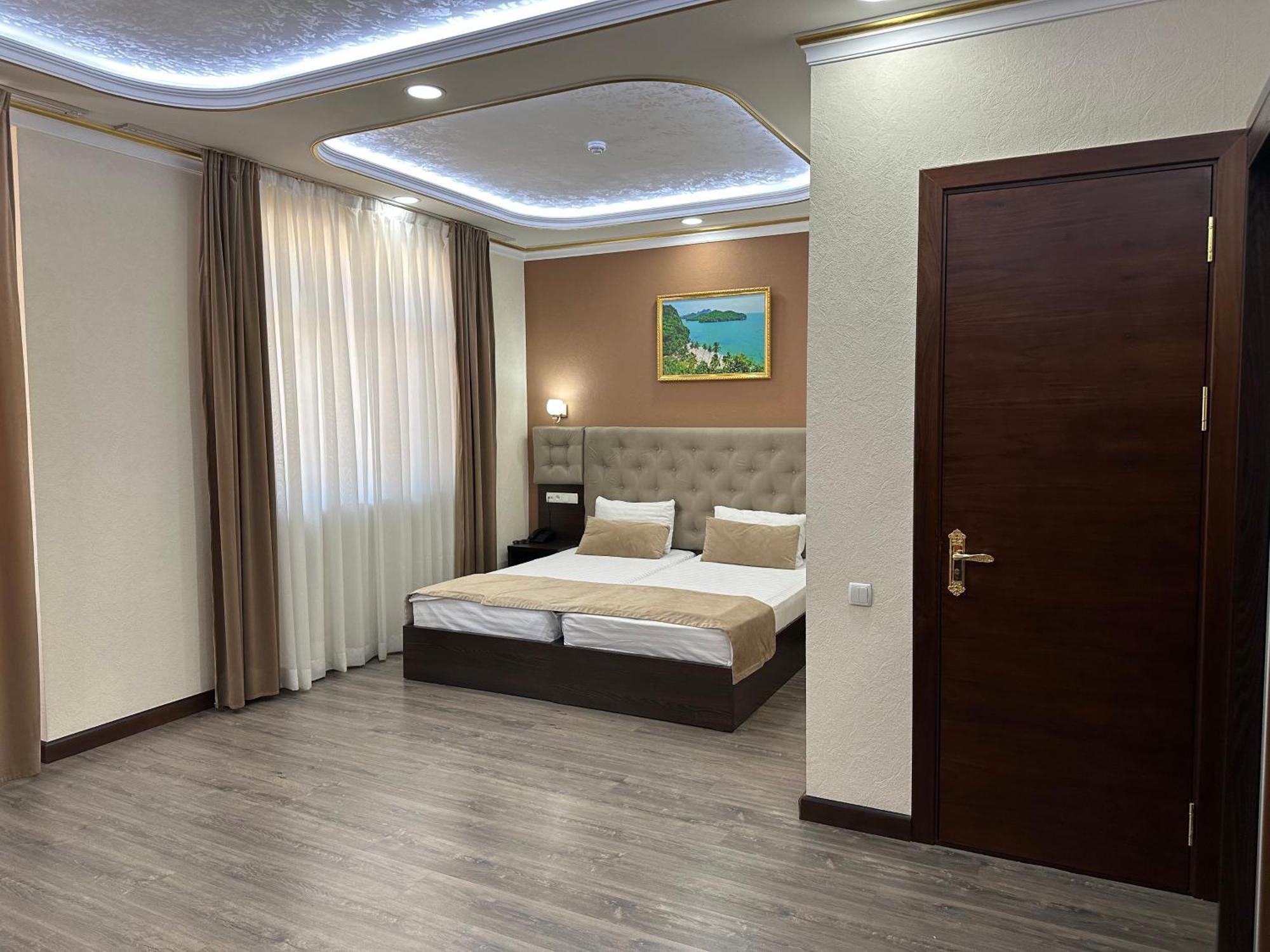 Grand Art Hotel Tashkent Ngoại thất bức ảnh