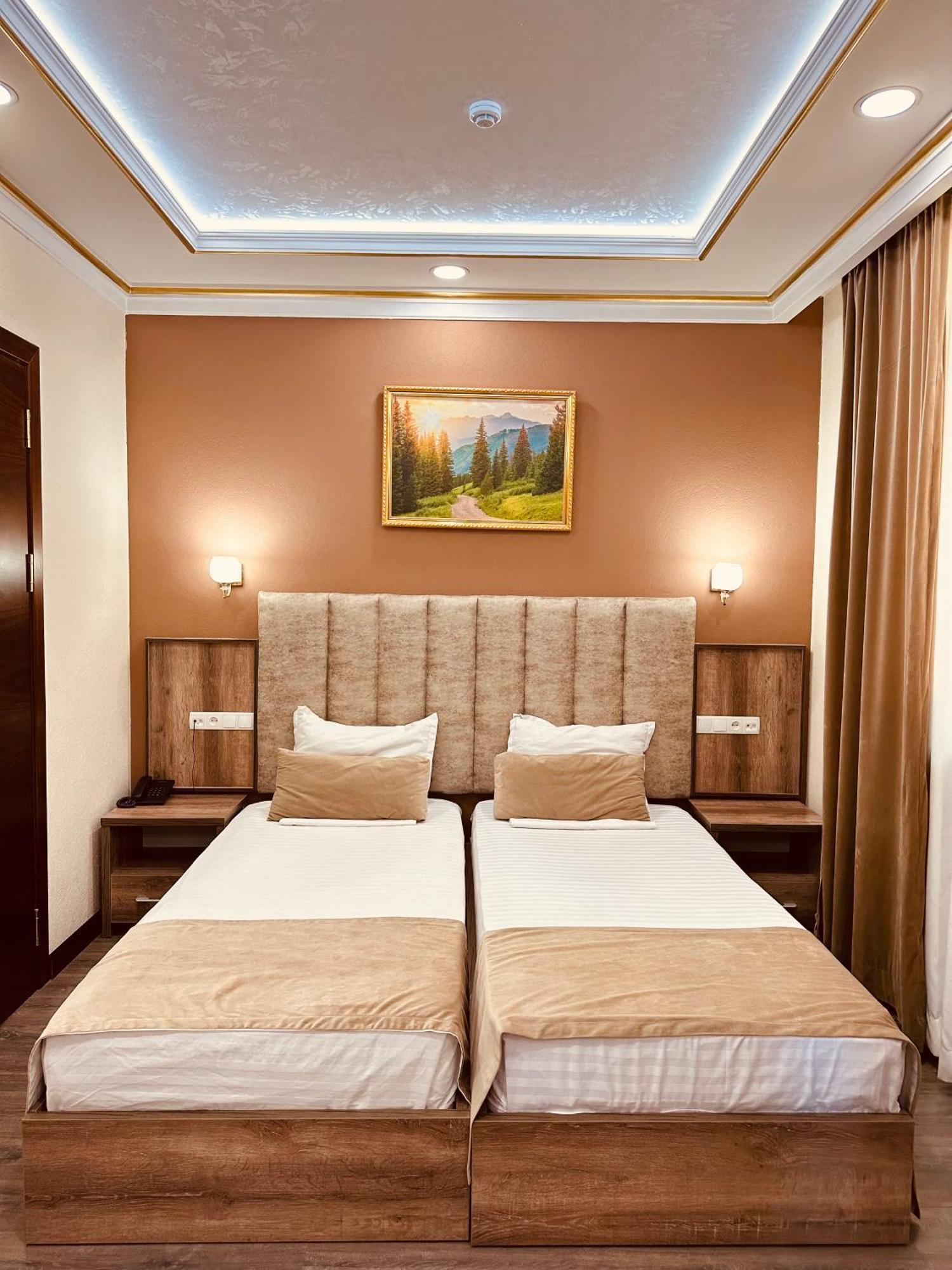 Grand Art Hotel Tashkent Ngoại thất bức ảnh