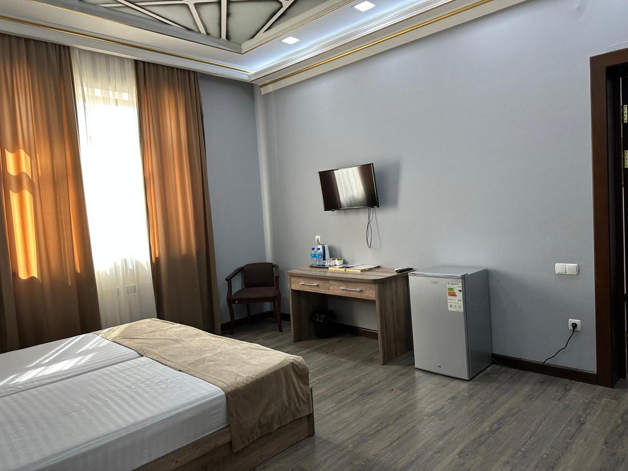Grand Art Hotel Tashkent Ngoại thất bức ảnh